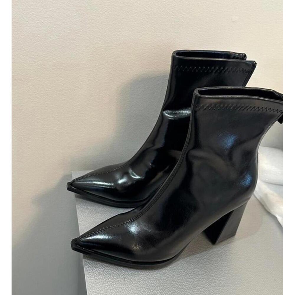 Ankle boots